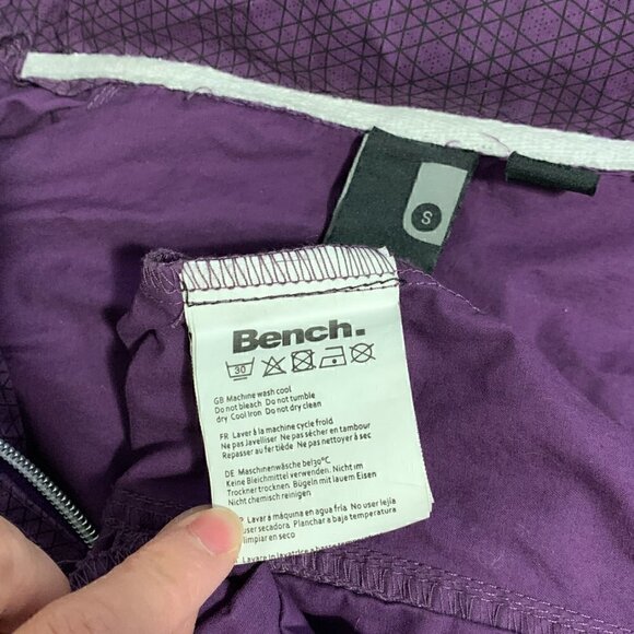 BENCH BBQ JACKET | WINDBREAKER | RAIN SNOW RESISTANT| EMBROIDERED | HIDDEN HOODY - Picture 3 of 5